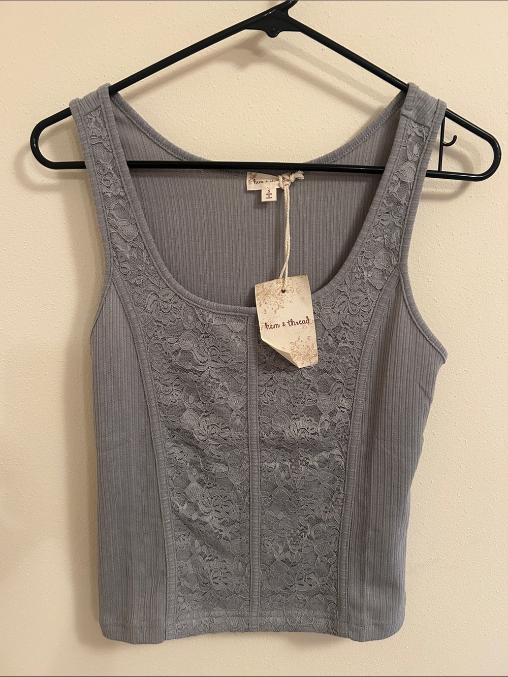 Hem & Thread Ribbed Lace-Panel Tank Top - Light Gray